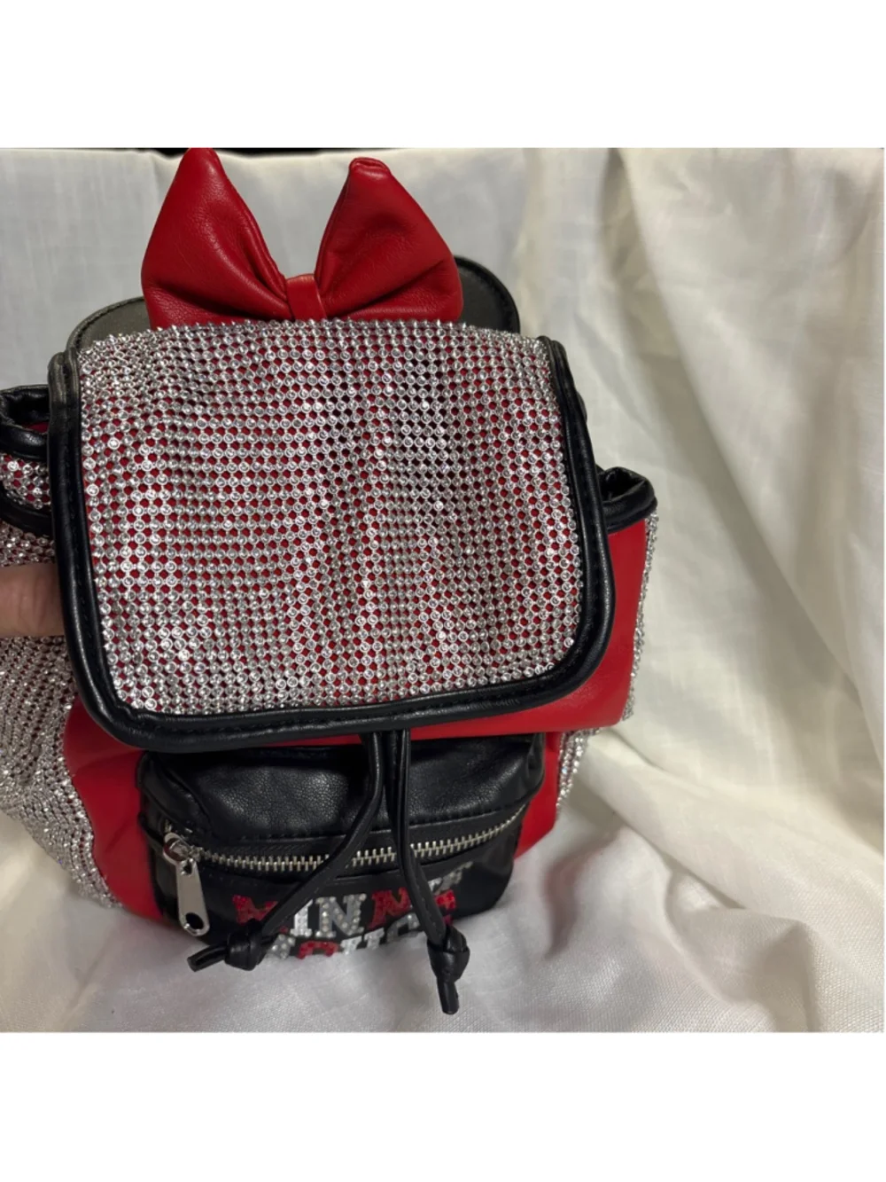 Disney Minnie Mouse mini-backpack. Sparkle in style new without tags adorable ! - Picture 4 of 13